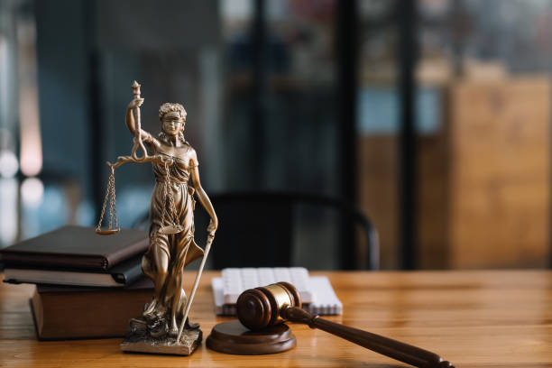 Pixabay: gerechtigheid, De Tijdelijke wet transparantie turboliquidatie en de mitigatie van het risico op misbruik